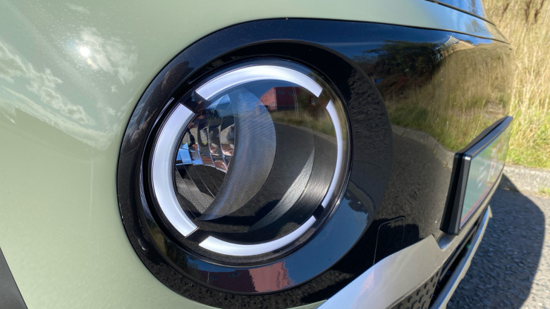 Hyundai INSTER 85kW 01 49kWh 5dr Auto Electric Hatchback